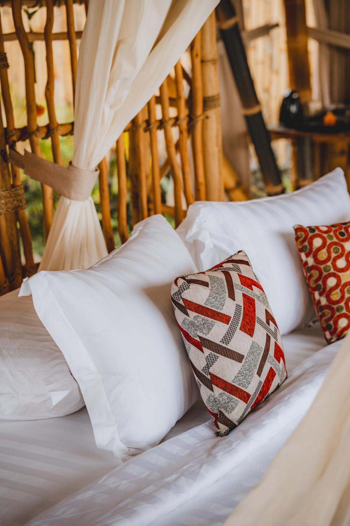 Nivriti Bali Villa Сидемен Екстериор снимка