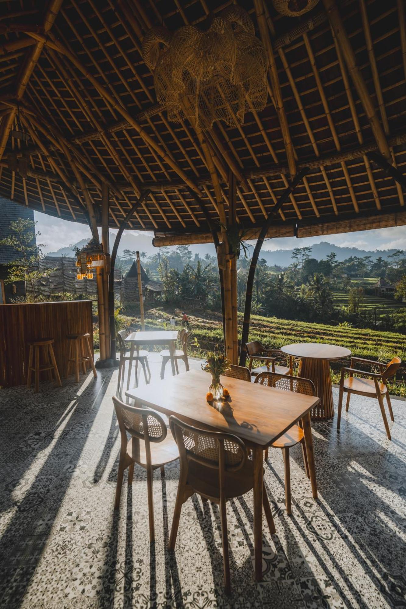 Nivriti Bali Villa Сидемен Екстериор снимка