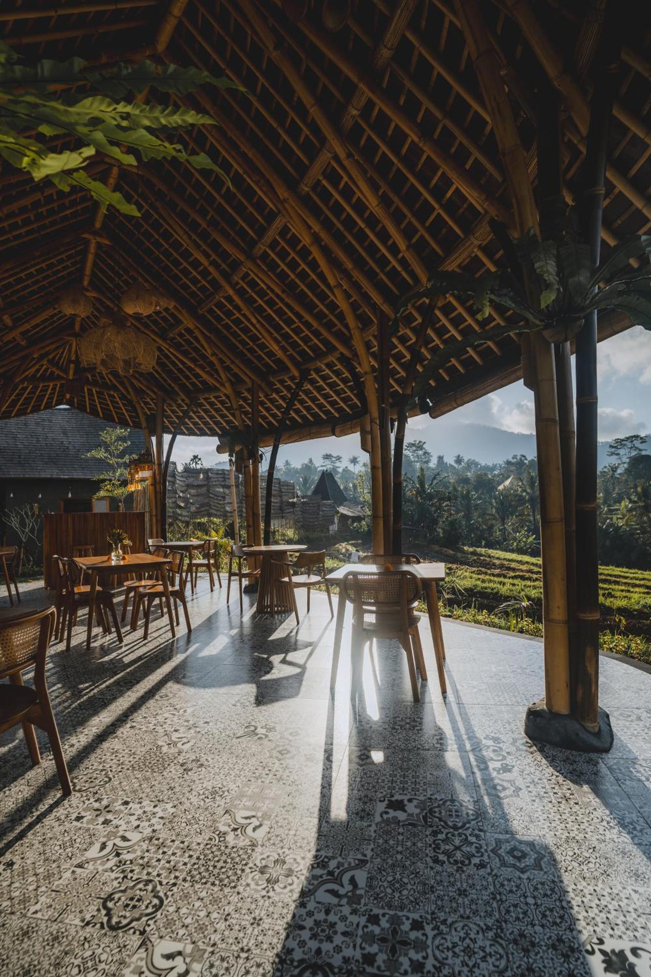 Nivriti Bali Villa Сидемен Екстериор снимка