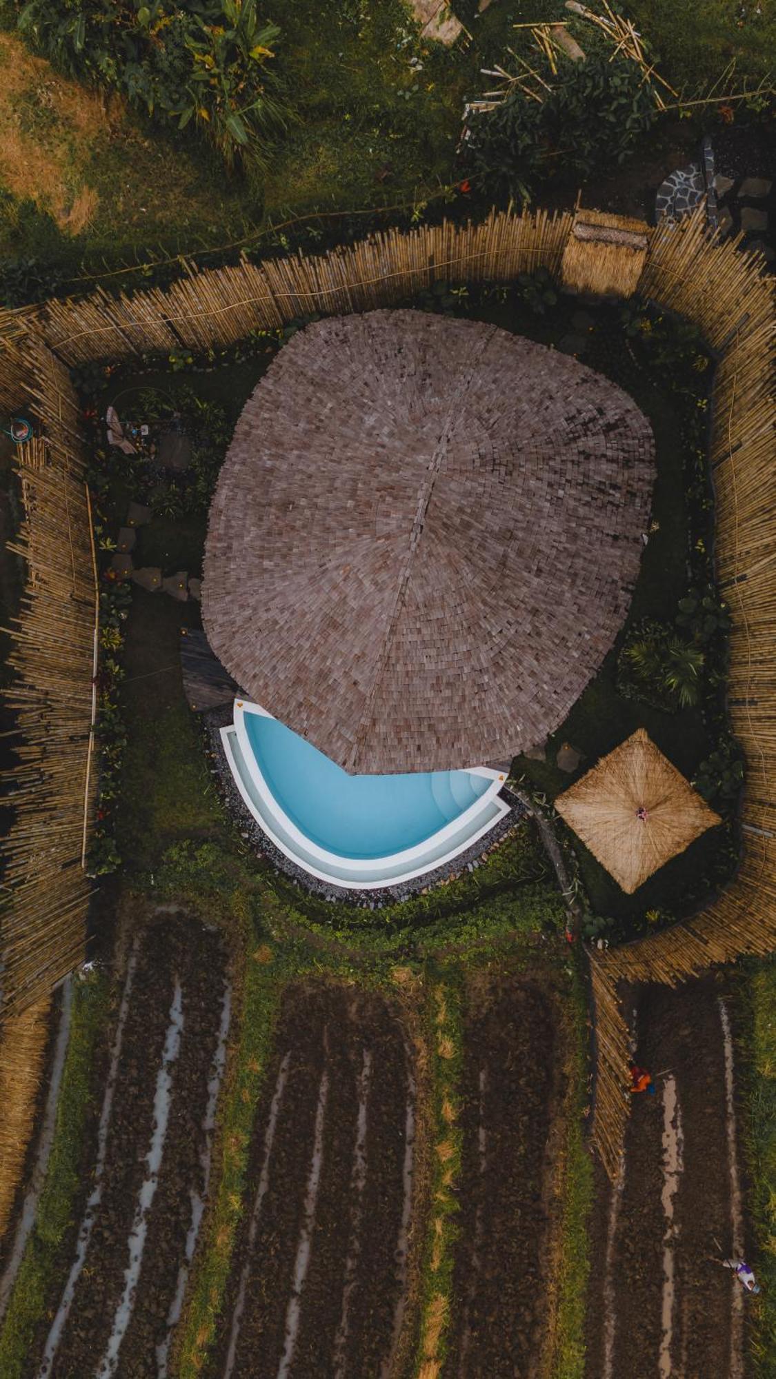 Nivriti Bali Villa Сидемен Екстериор снимка