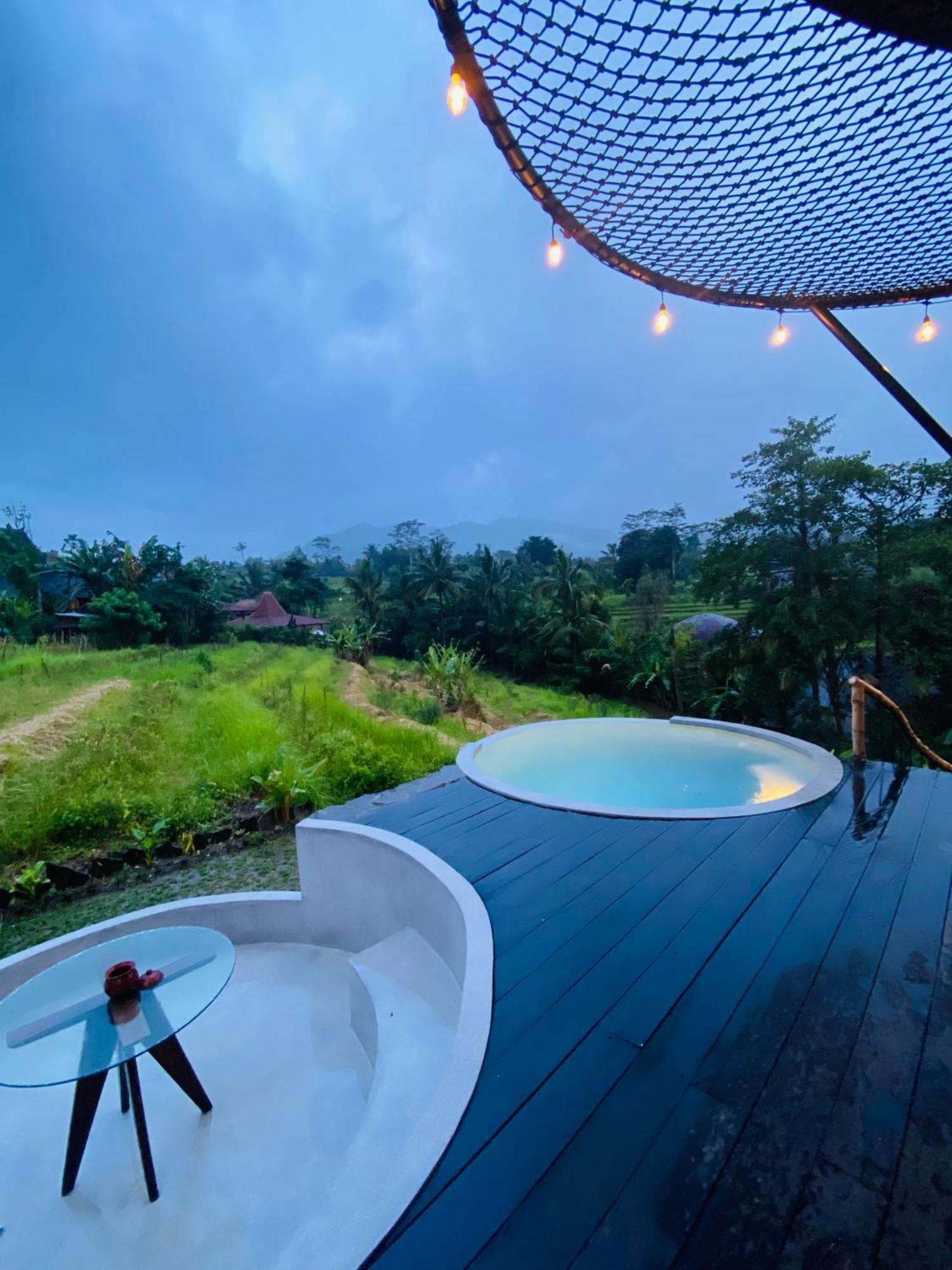 Nivriti Bali Villa Сидемен Екстериор снимка